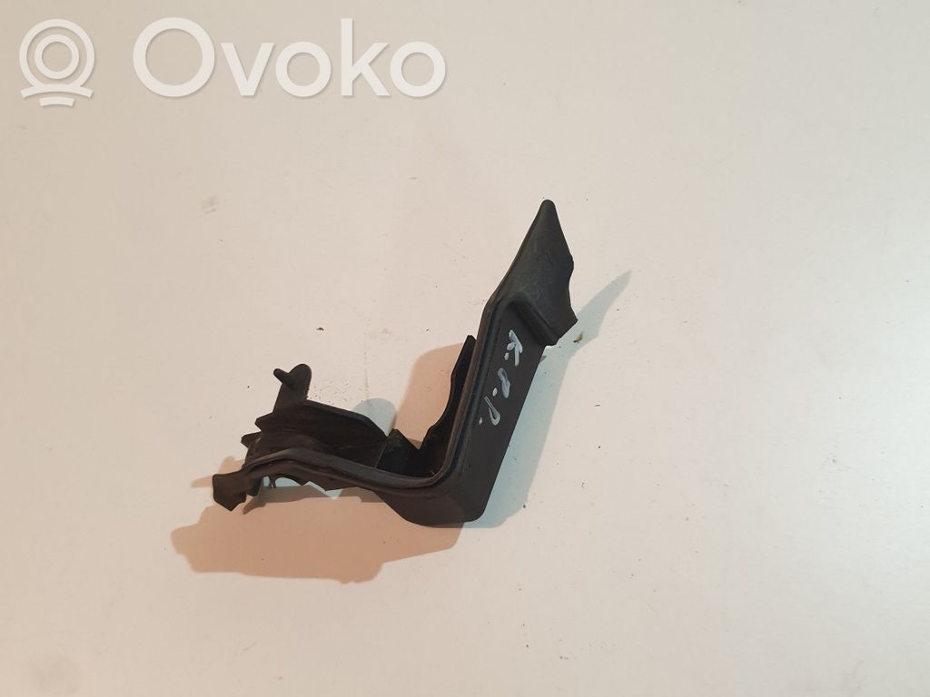 BMW 1 E81 E87 Engine compartment rubber 