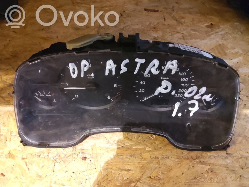 Opel Astra G Spidometrs (instrumentu panelī) 