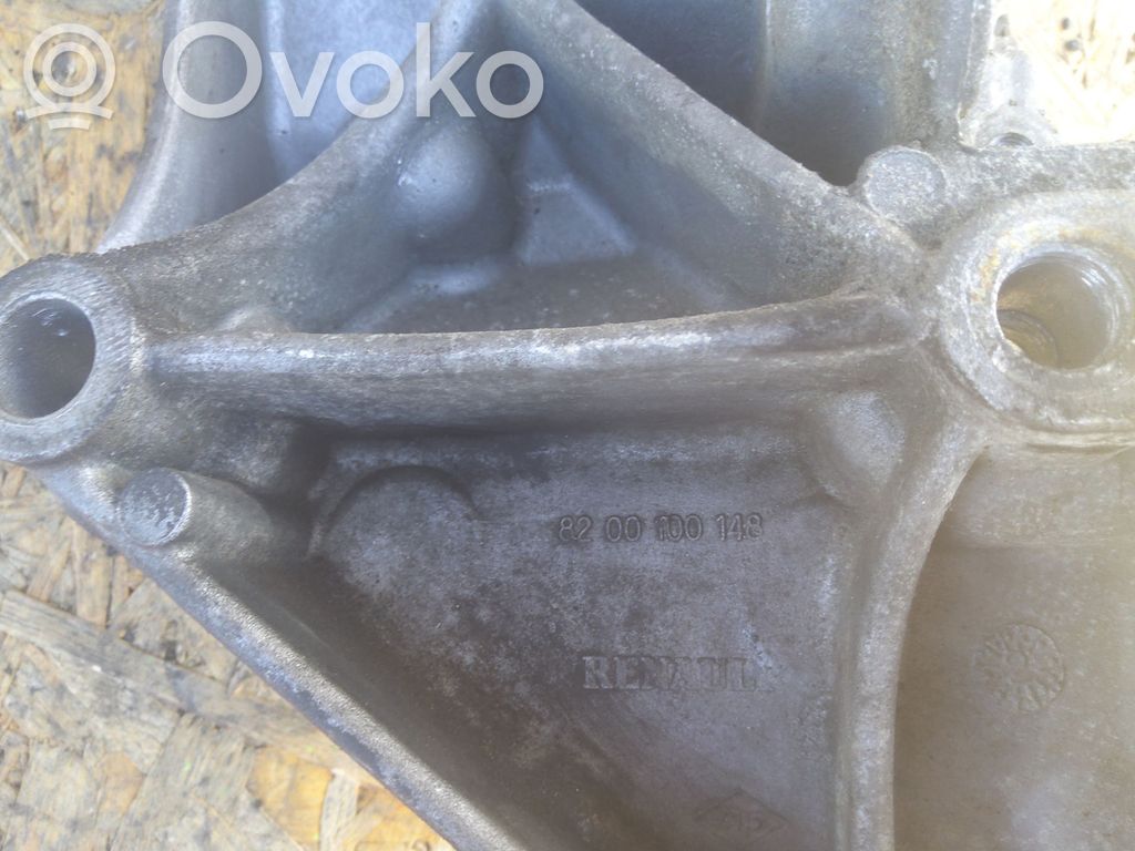 Renault Megane II Generator/alternator bracket 