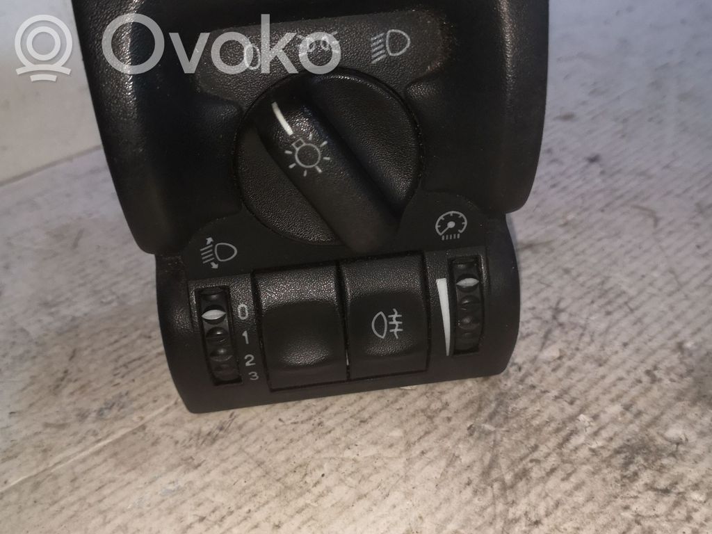 Opel Vectra B Light switch 