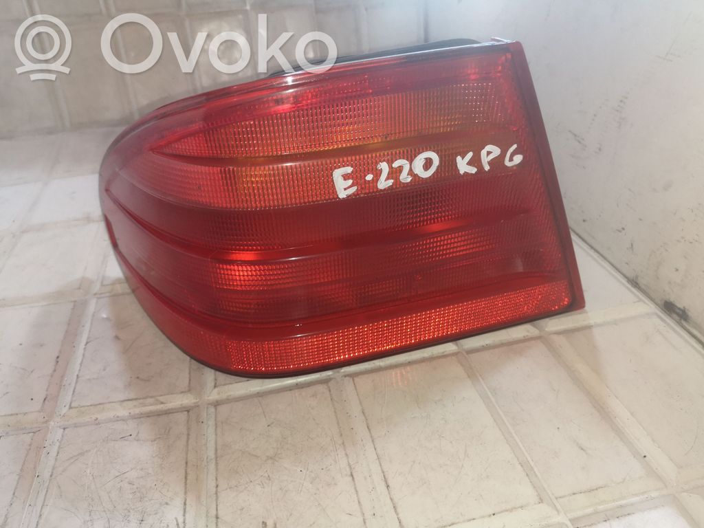Mercedes-Benz E W210 Rear/tail lights 