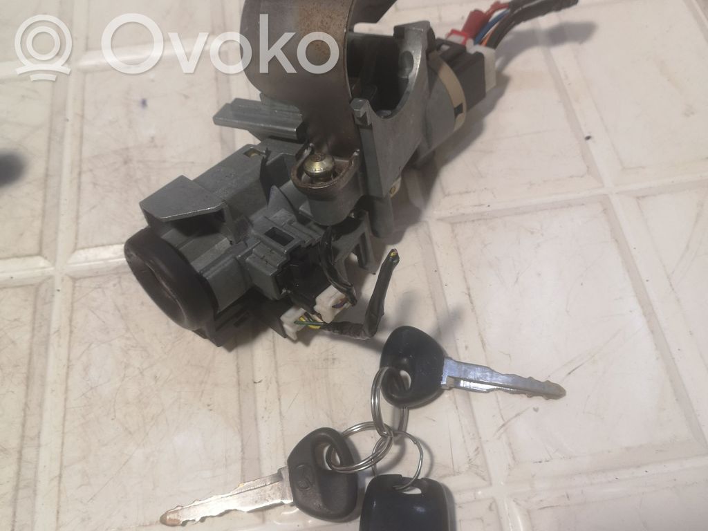 Mazda 2 Užvedimo spynelė 