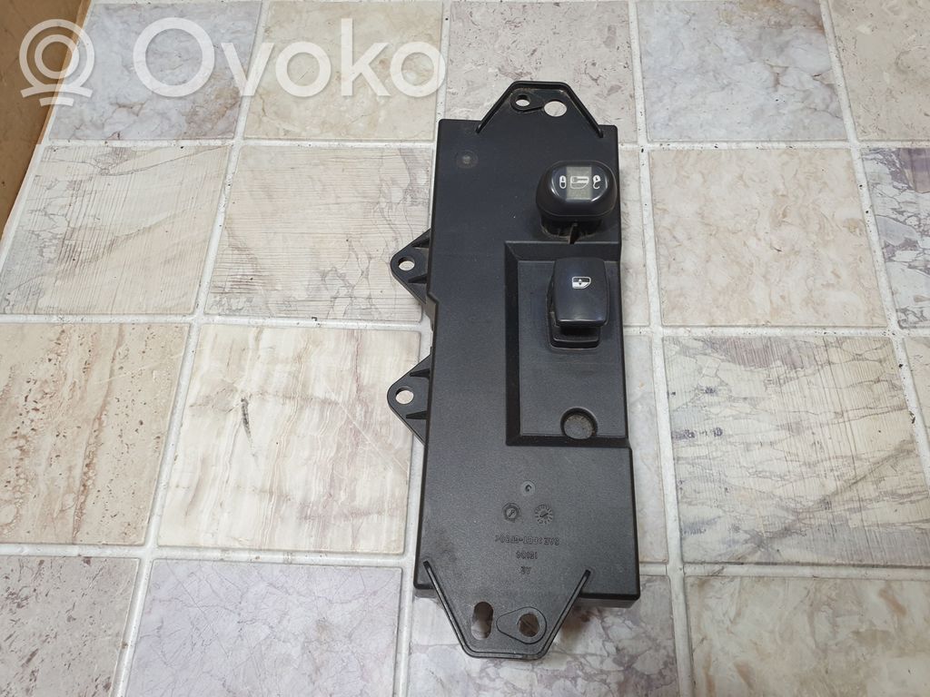 Chrysler Pacifica Electric window control switch 