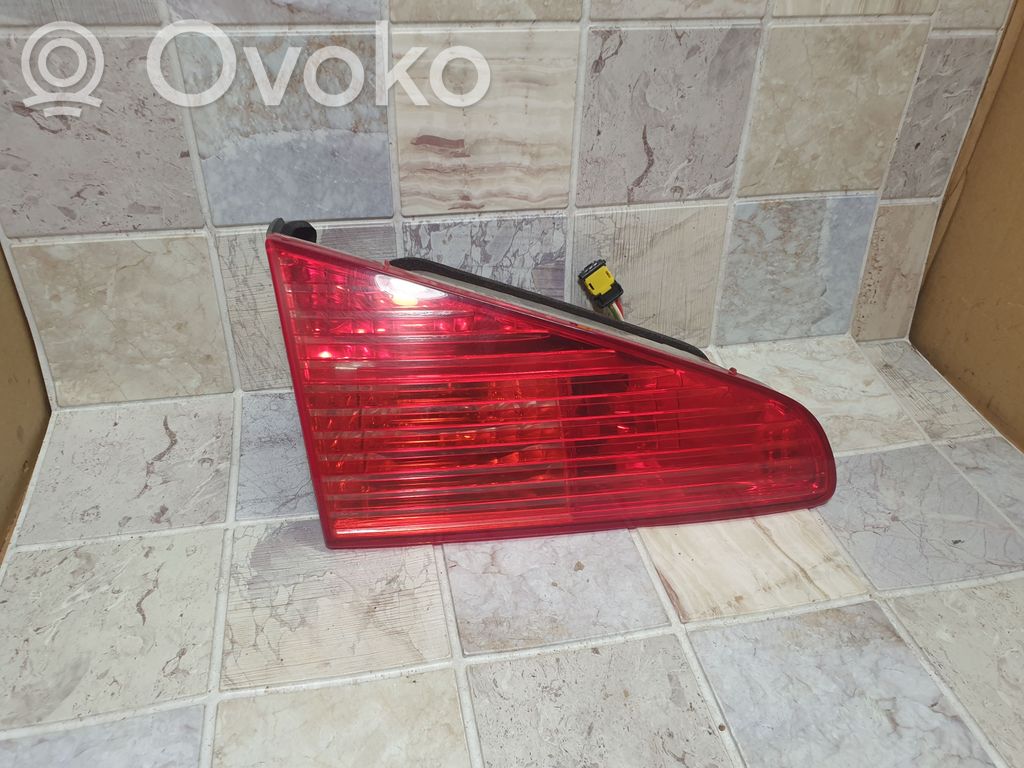 Peugeot 607 Takaluukun takavalot 