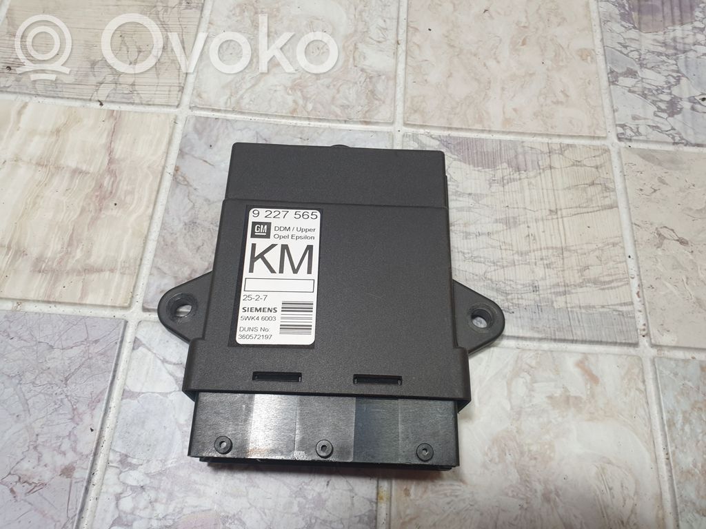 Opel Vectra C Door control unit/module 