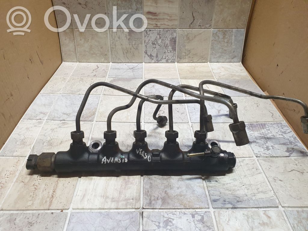 Toyota Avensis Verso Fuel main line pipe 
