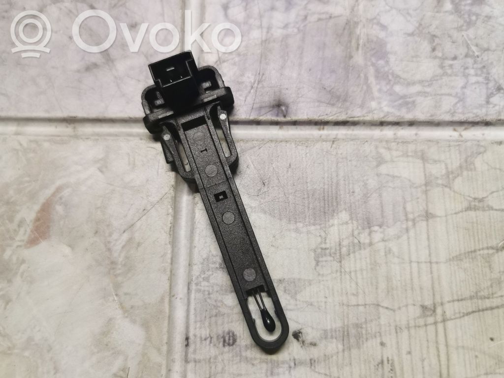 Interior temperature sensor   100465,101519933,983759R
