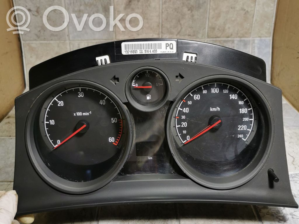 Opel Astra H Speedometer (instrument cluster) 