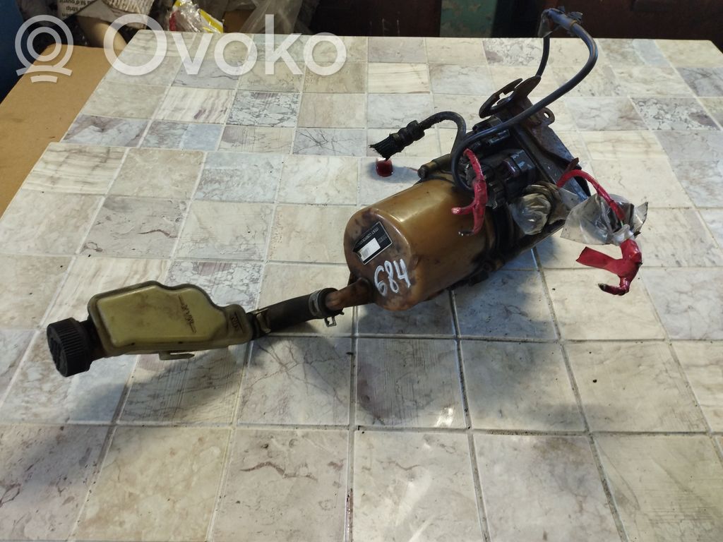Mazda 3 I Ohjaustehostimen pumppu 