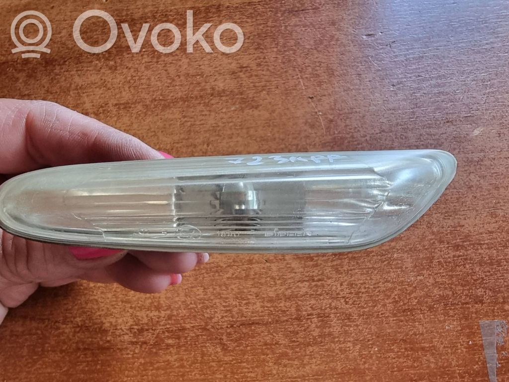 BMW 1 E81 E87 Front fender indicator light 