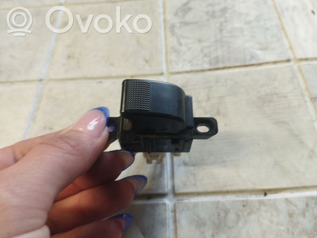 Przyciski szyb   3583U30
