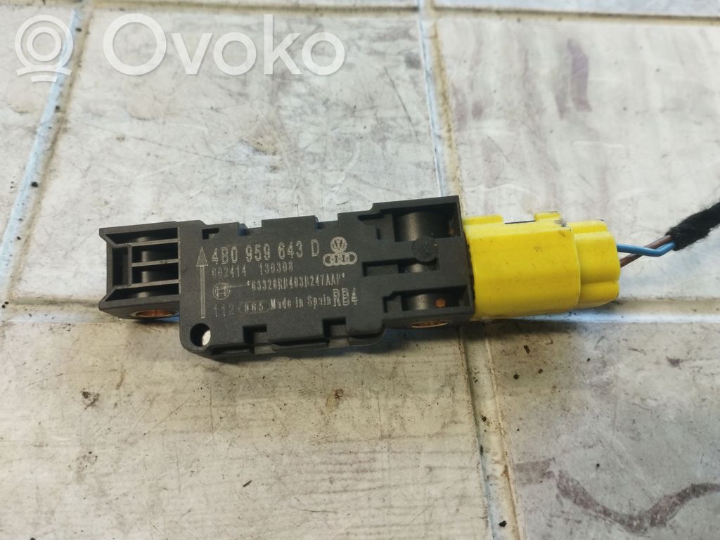 Audi A3 S3 8P Airbag deployment crash/impact sensor 