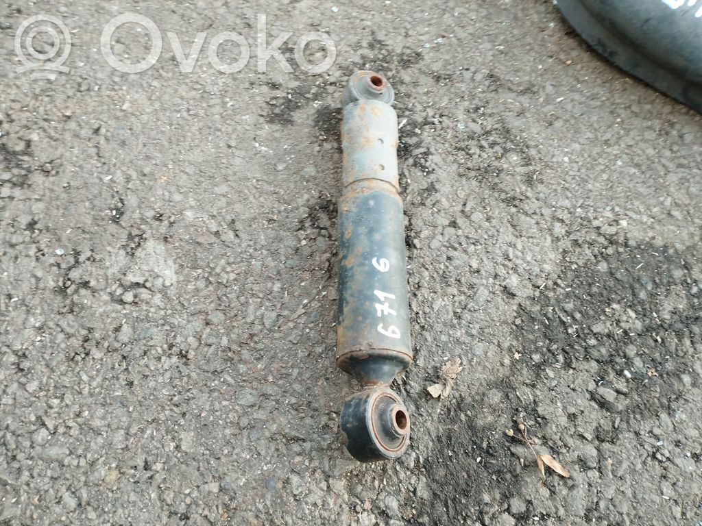 Toyota RAV 4 (XA30) Задний aмортизатор 
