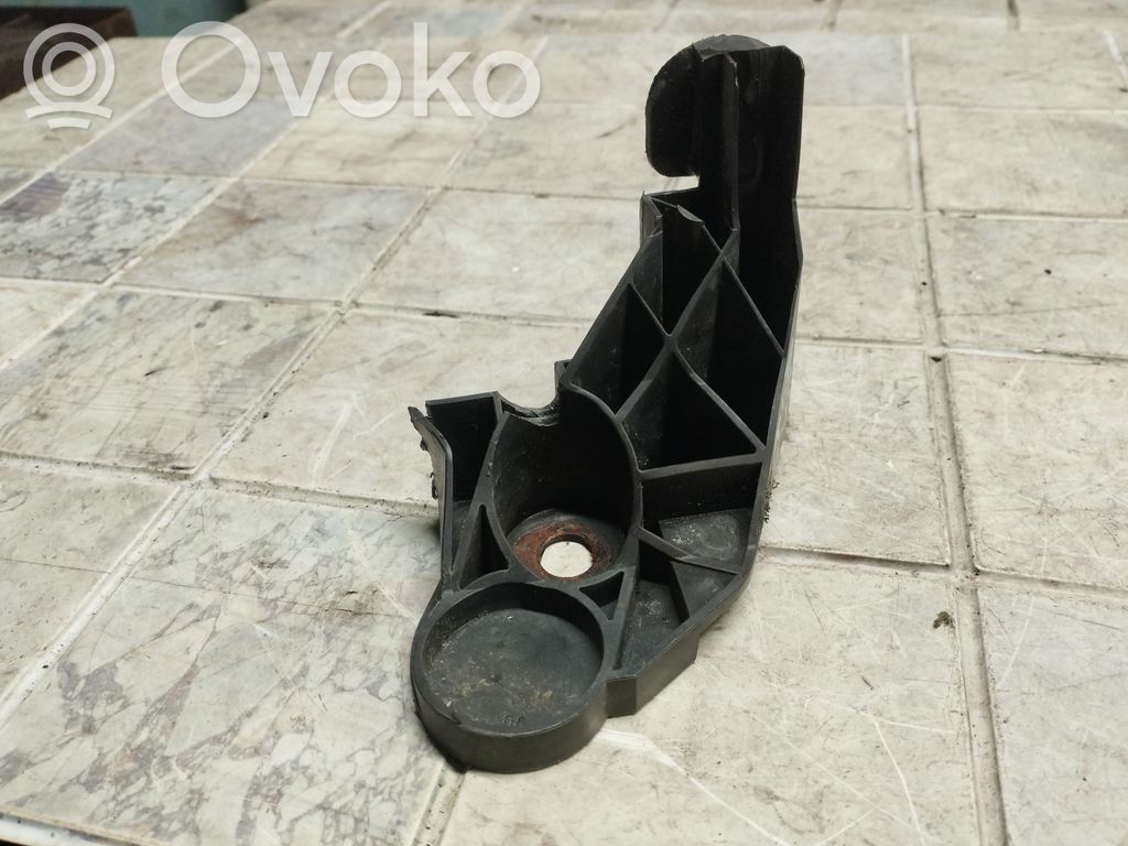 BMW 3 E46 Priekšpusē bampera turētājs 