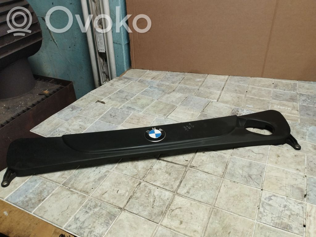 BMW 5 E60 E61 Engine cover (trim) 