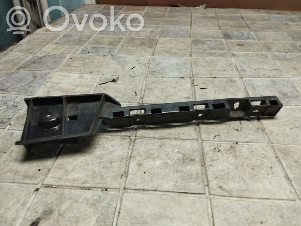 BMW 1 E81 E87 Supporto di montaggio del parafango 