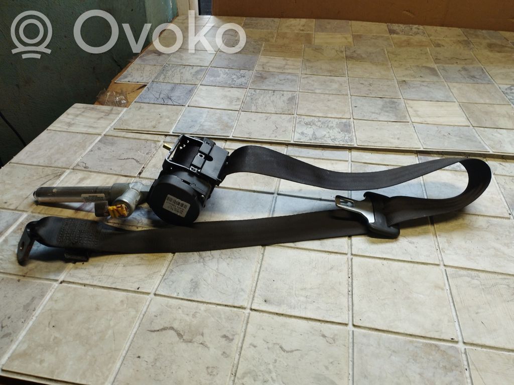 Volvo V50 Cinturón trasero 