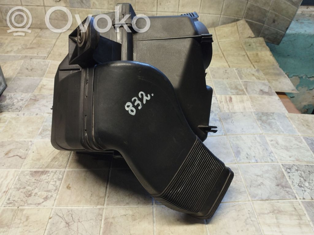 Audi A6 S6 C5 4B Air filter box 