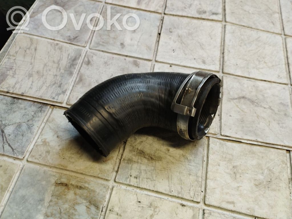 Volkswagen PASSAT B6 Intercooler hose/pipe 