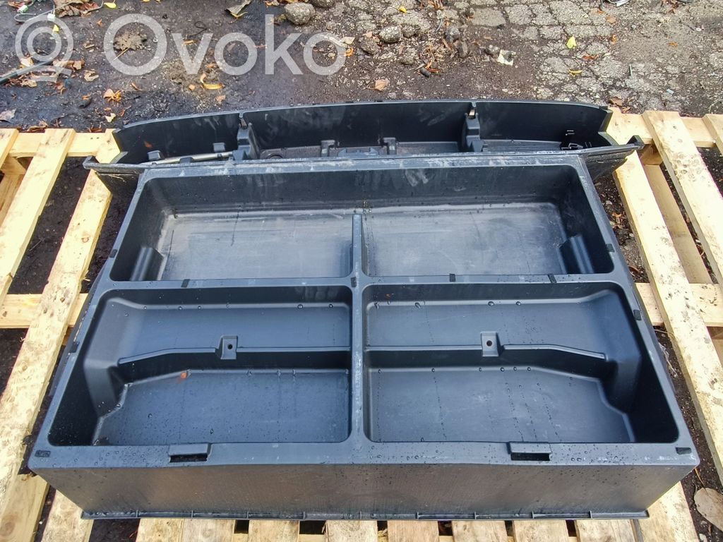 Toyota Corolla Verso AR10 Torpedou portbagaj 