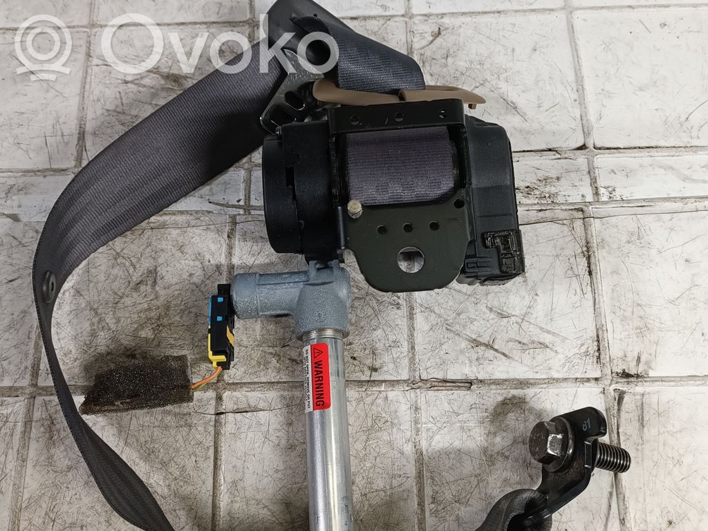 Volvo S60 Cinturón trasero 