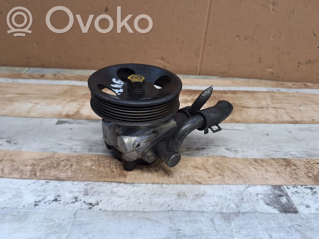 Hyundai Accent Power steering pump 