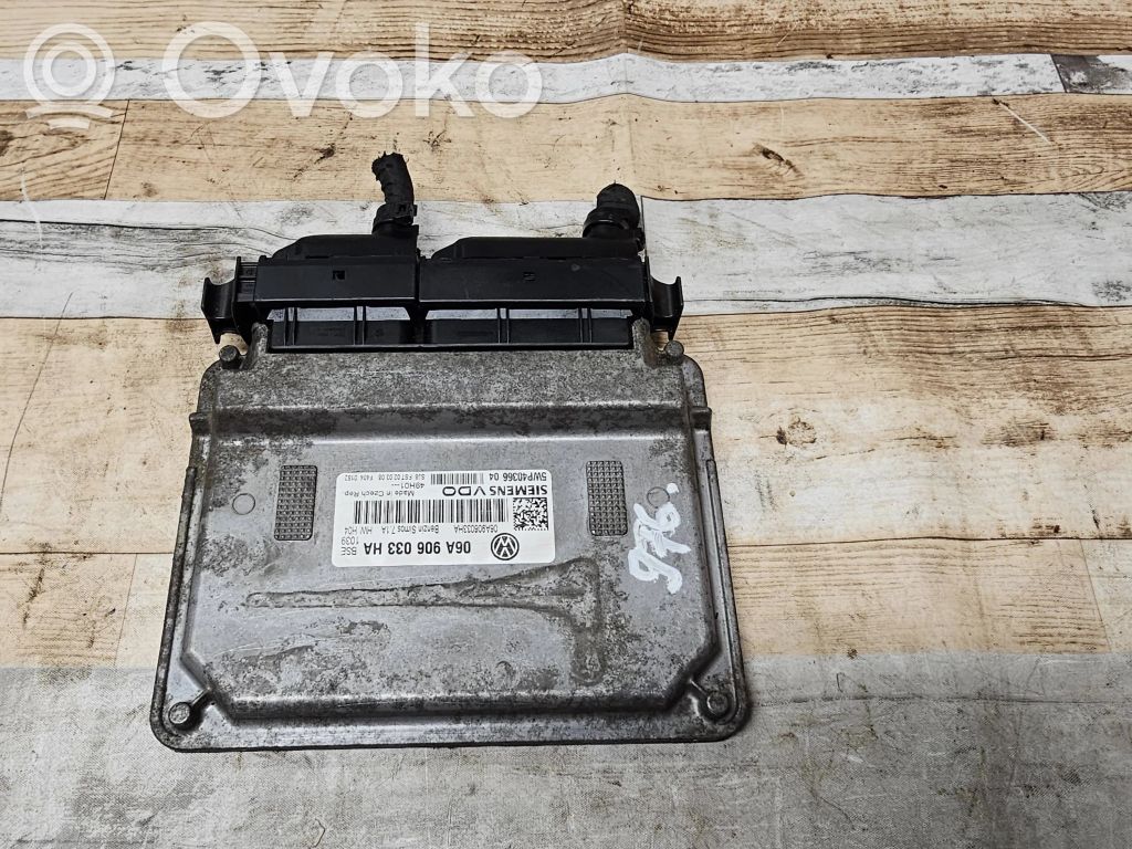 Skoda Octavia Mk2 (1Z) Engine control unit/module 