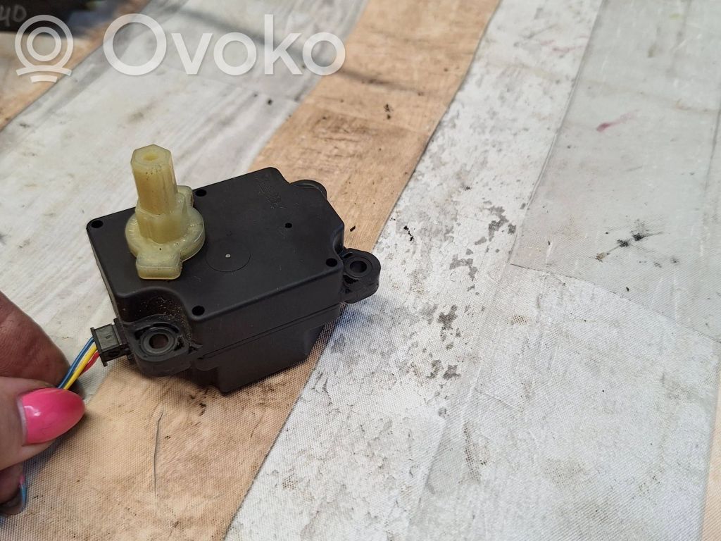 Land Rover Evoque I Motor/activador trampilla de calefacción 