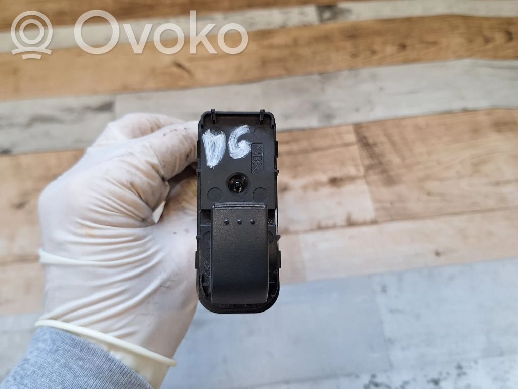 Mazda 5 Electric window control switch 