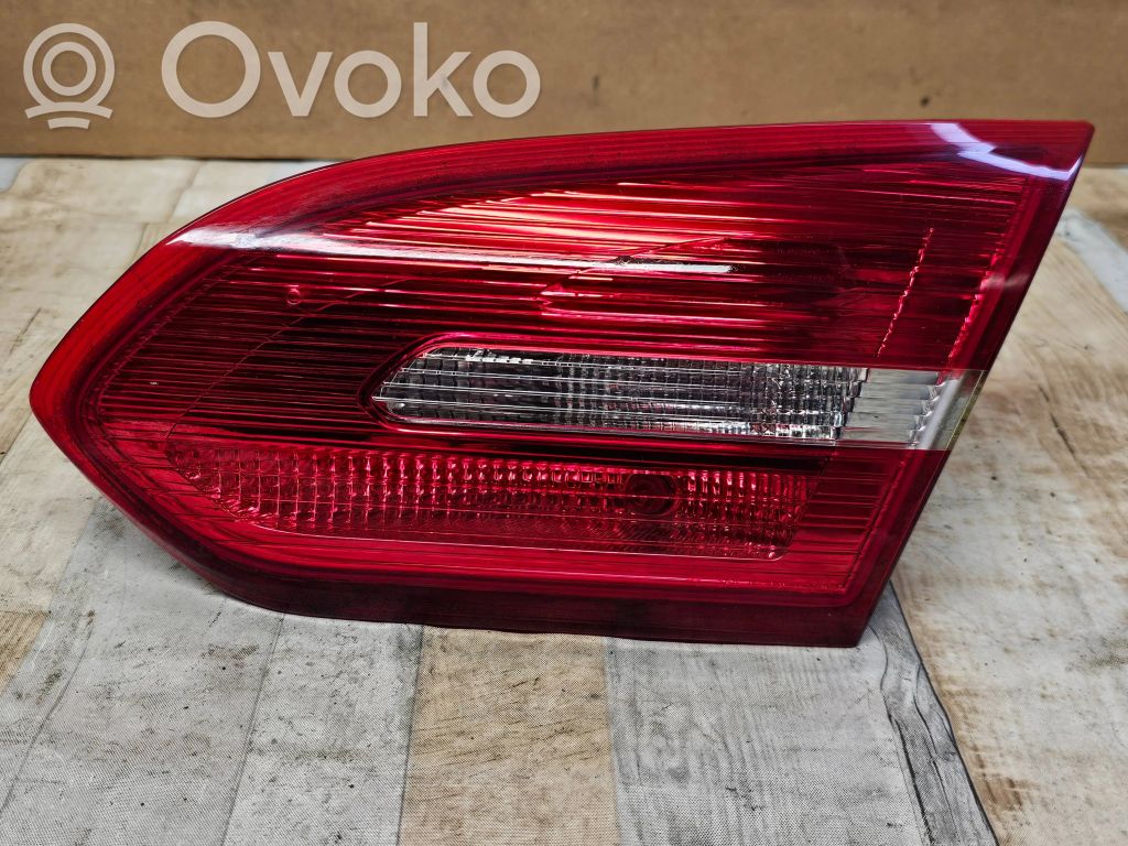 Ford Focus Lampy tylnej klapy bagażnika 