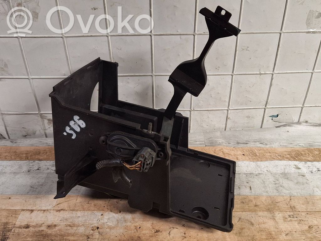 Volvo V50 Podstawa / Obudowa akumulatora 