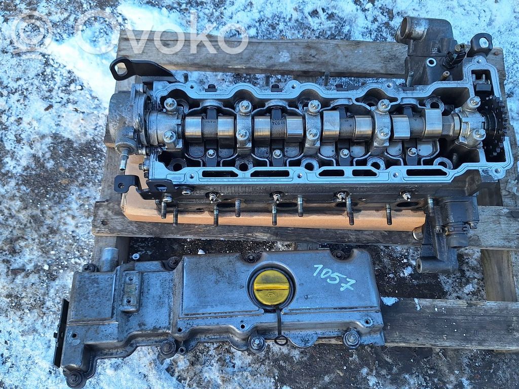 Engine head   9128018