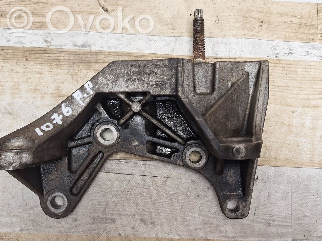Ford Transit Custom Engine mounting bracket 