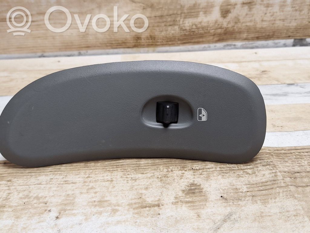 Chrysler Voyager Electric window control switch 