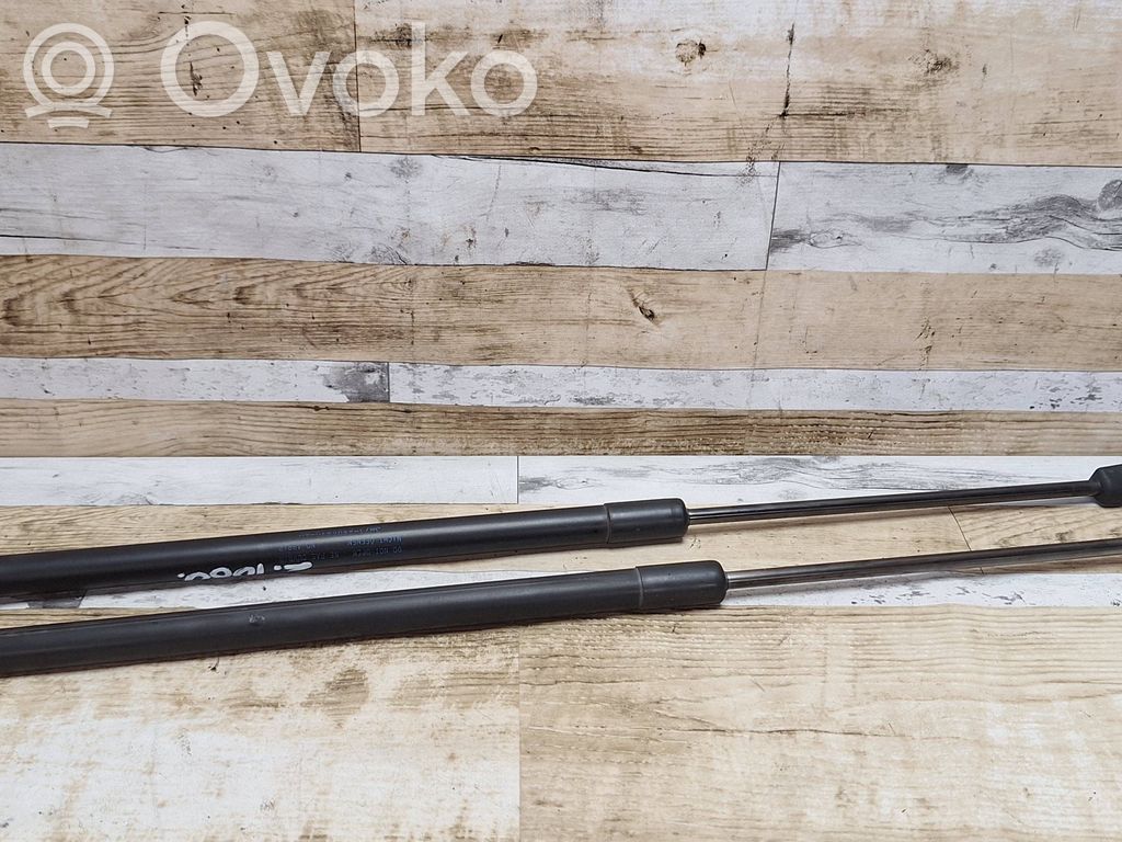 Mazda 2 Tailgate/trunk strut/damper 