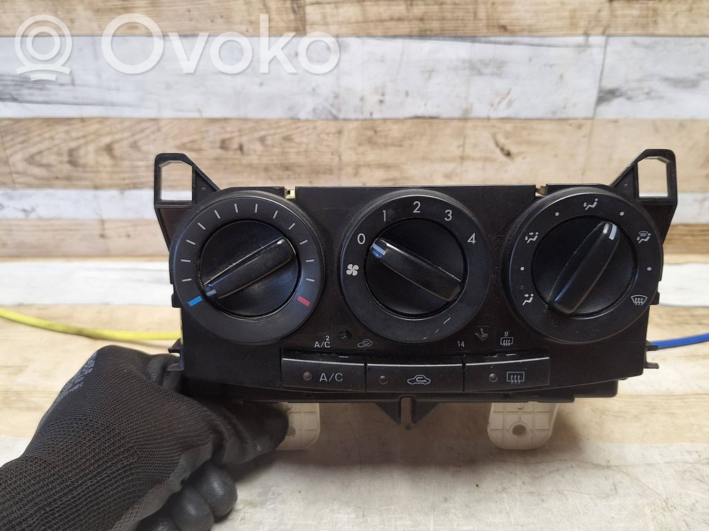 Mazda 5 Gaisa kondicioniera / klimata kontroles / salona apsildes vadības bloks (salonā) 