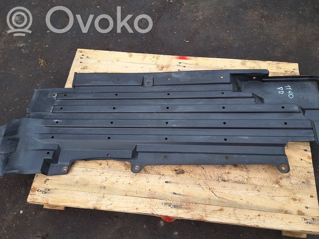 Mazda 5 Center/middle under tray cover 