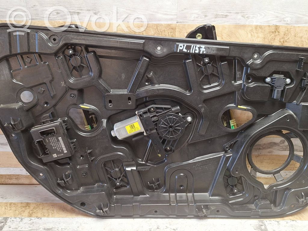 Volvo V40 Front door window regulator with motor 