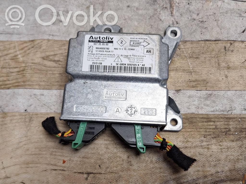Peugeot 308 Airbag control unit/module 
