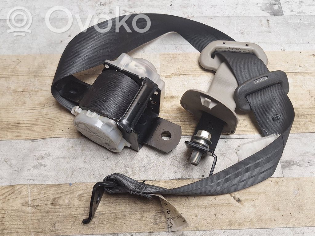 Honda FR-V Cinturón trasero 