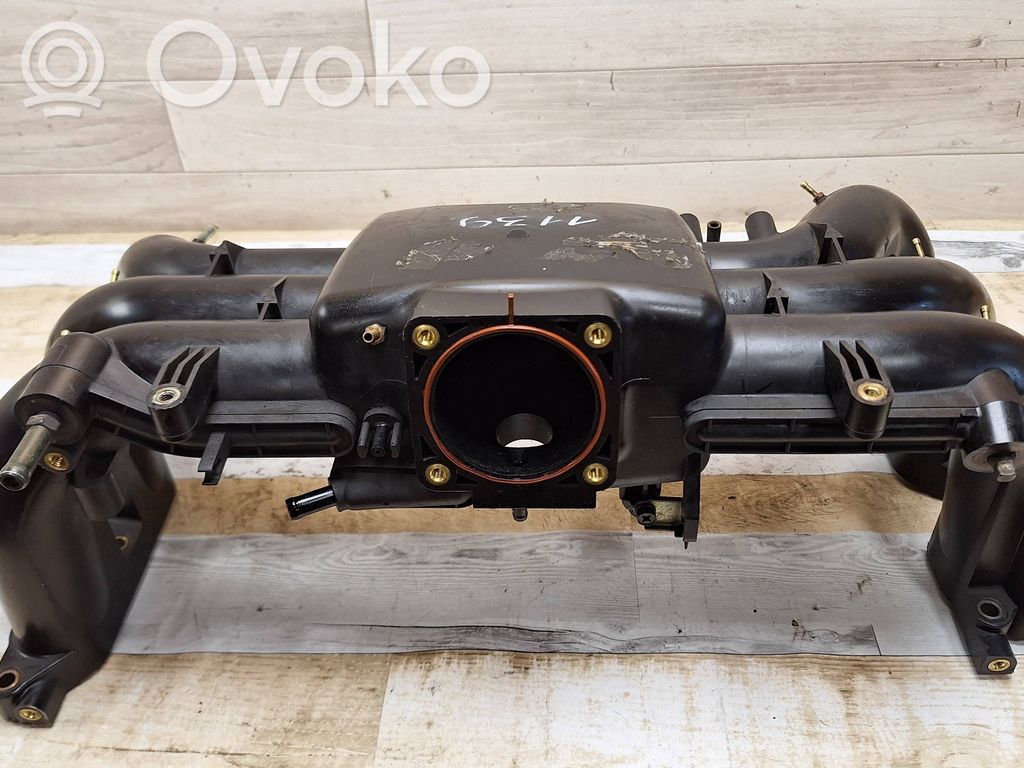 Subaru Outback Intake manifold 