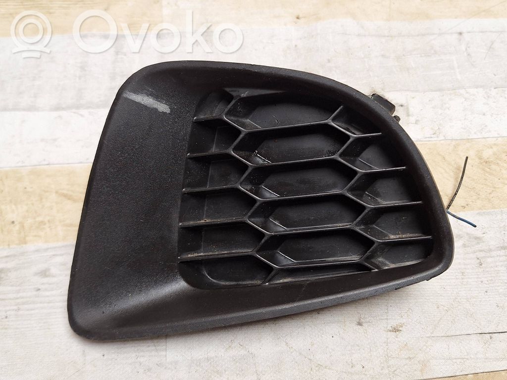 Mazda 2 Front bumper lower grill 