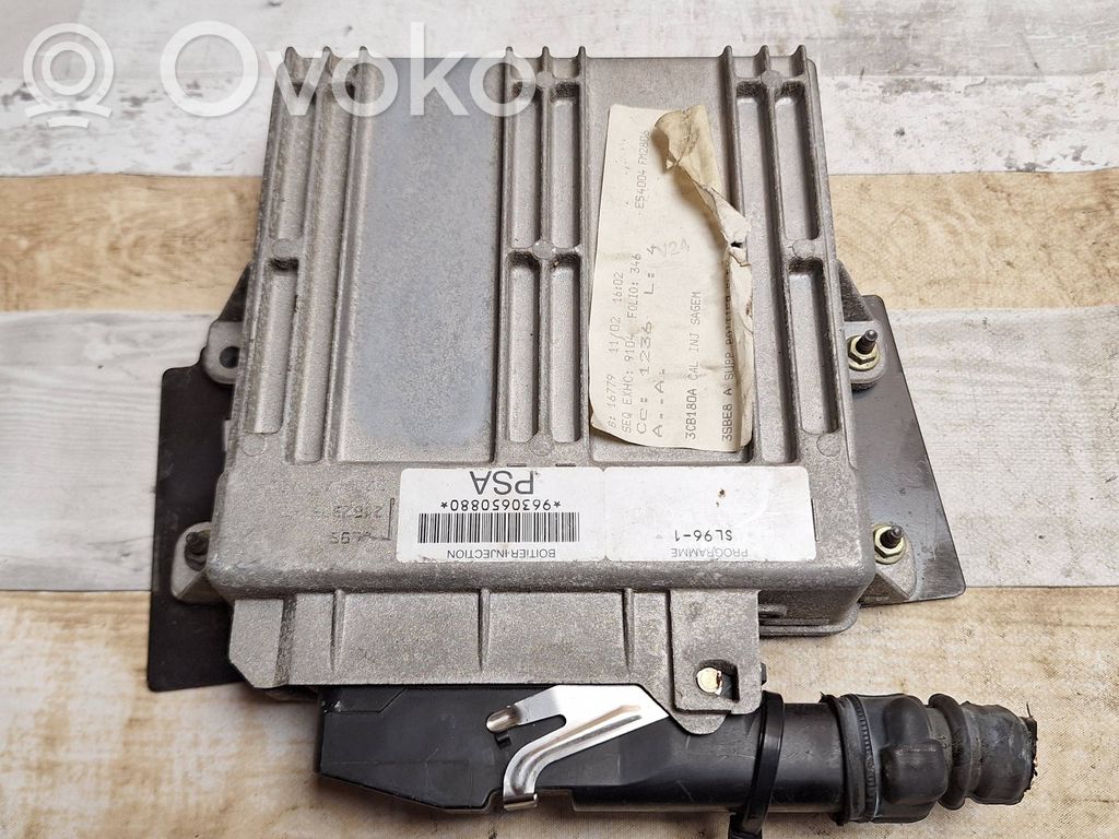 Peugeot 406 Engine control unit/module 