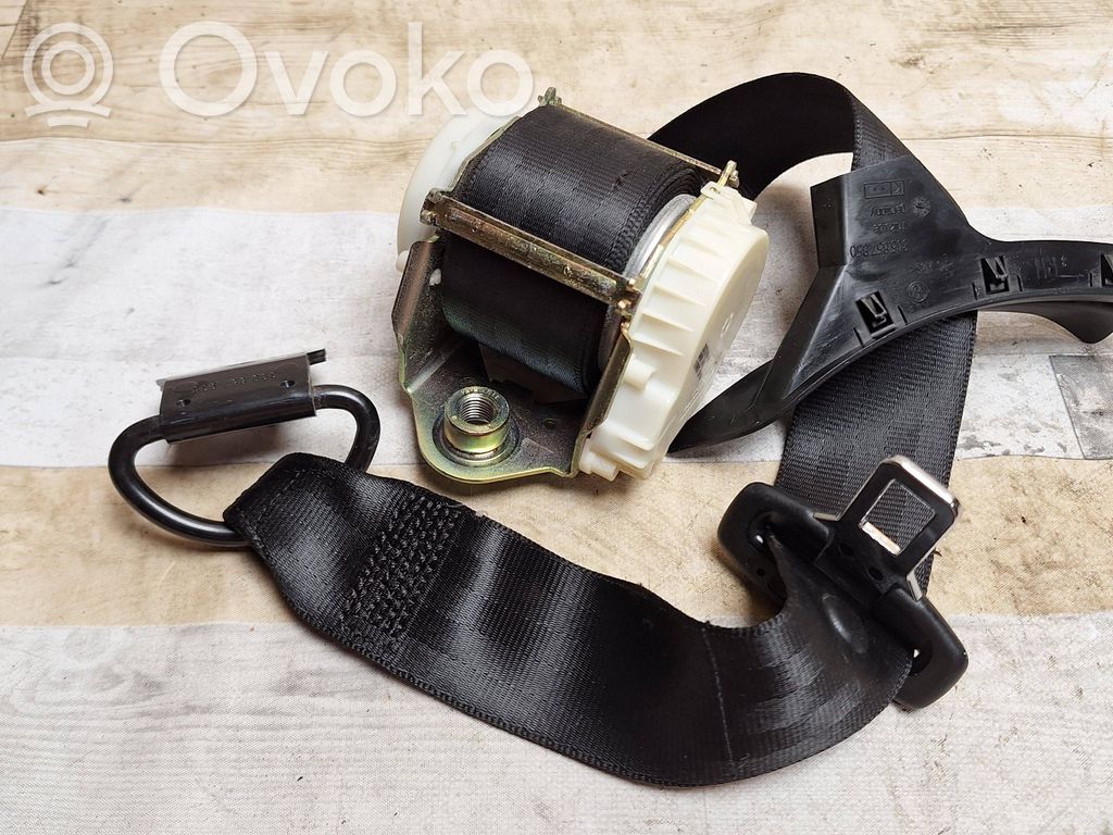 Volkswagen PASSAT B6 Rear seatbelt 