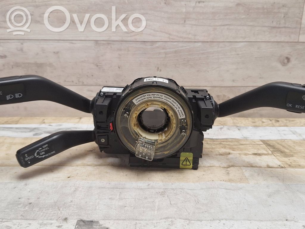 Volkswagen PASSAT B6 Wiper turn signal indicator stalk/switch 