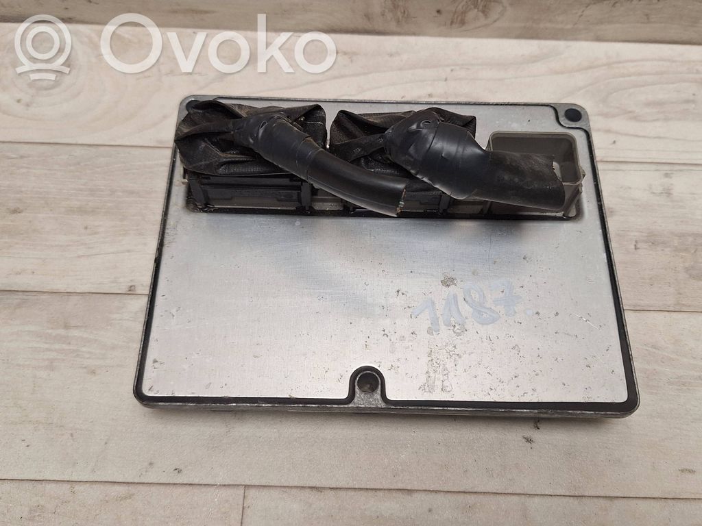 Ford Focus C-MAX Engine control unit/module 