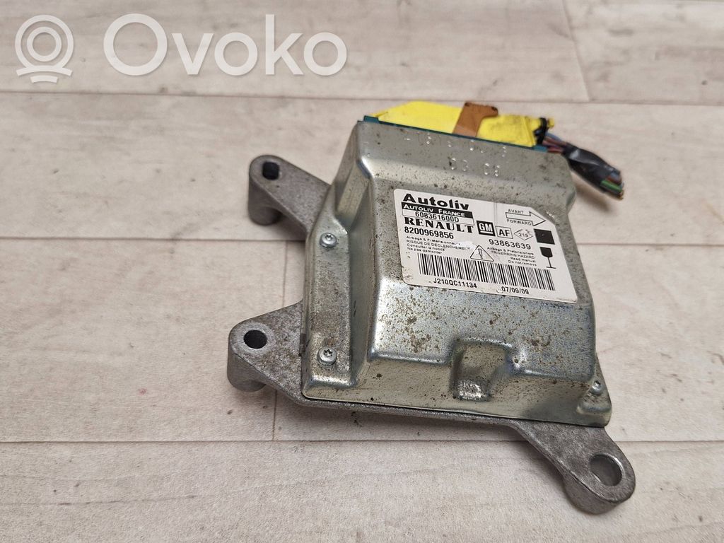 Opel Vivaro Airbag control unit/module 