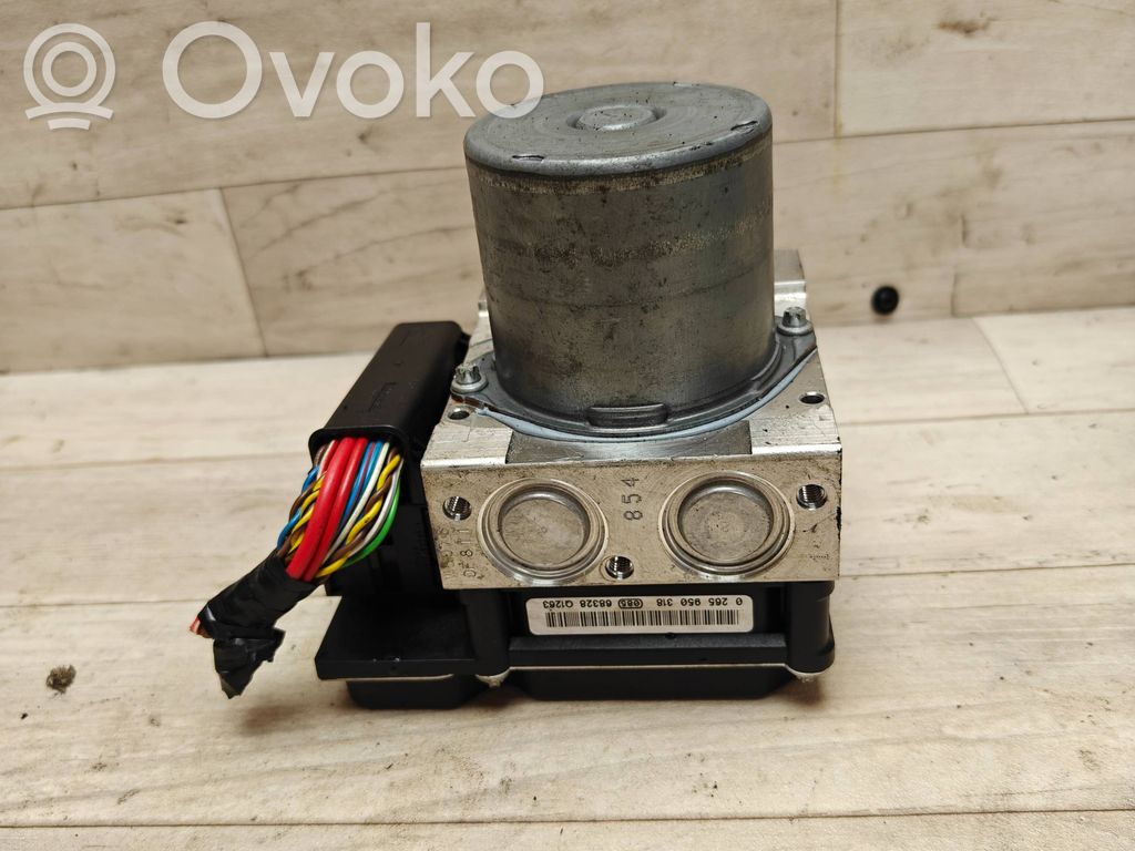BMW X3 E83 ABS Pump 