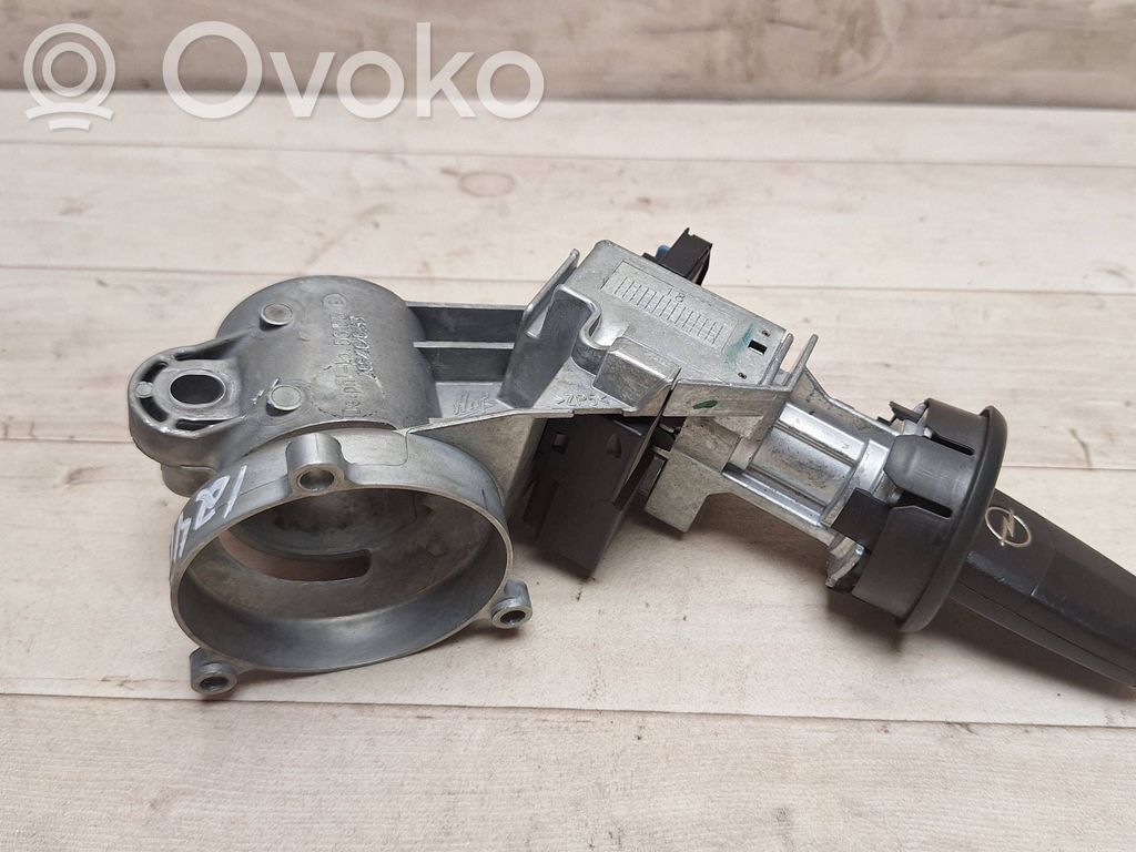 Opel Corsa D Užvedimo spynelė 