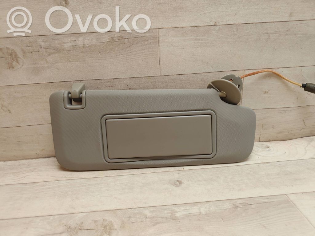 Sun visor